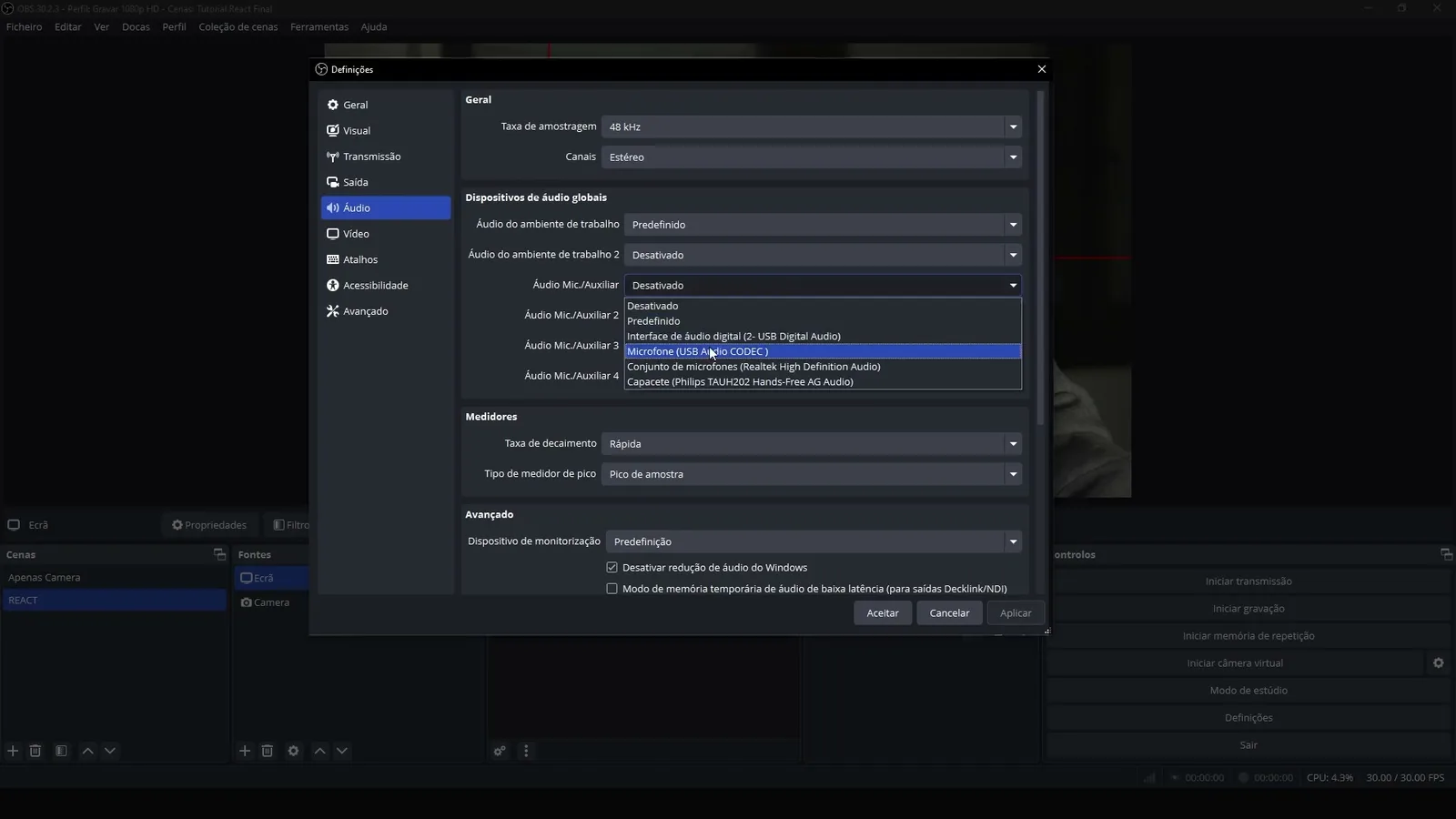 Definições de áudio do OBS Studio com a lista de microfones disponíveis